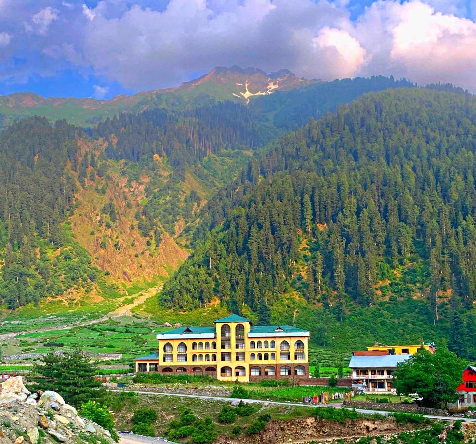 The Sultan Resort Kulan Esterno foto